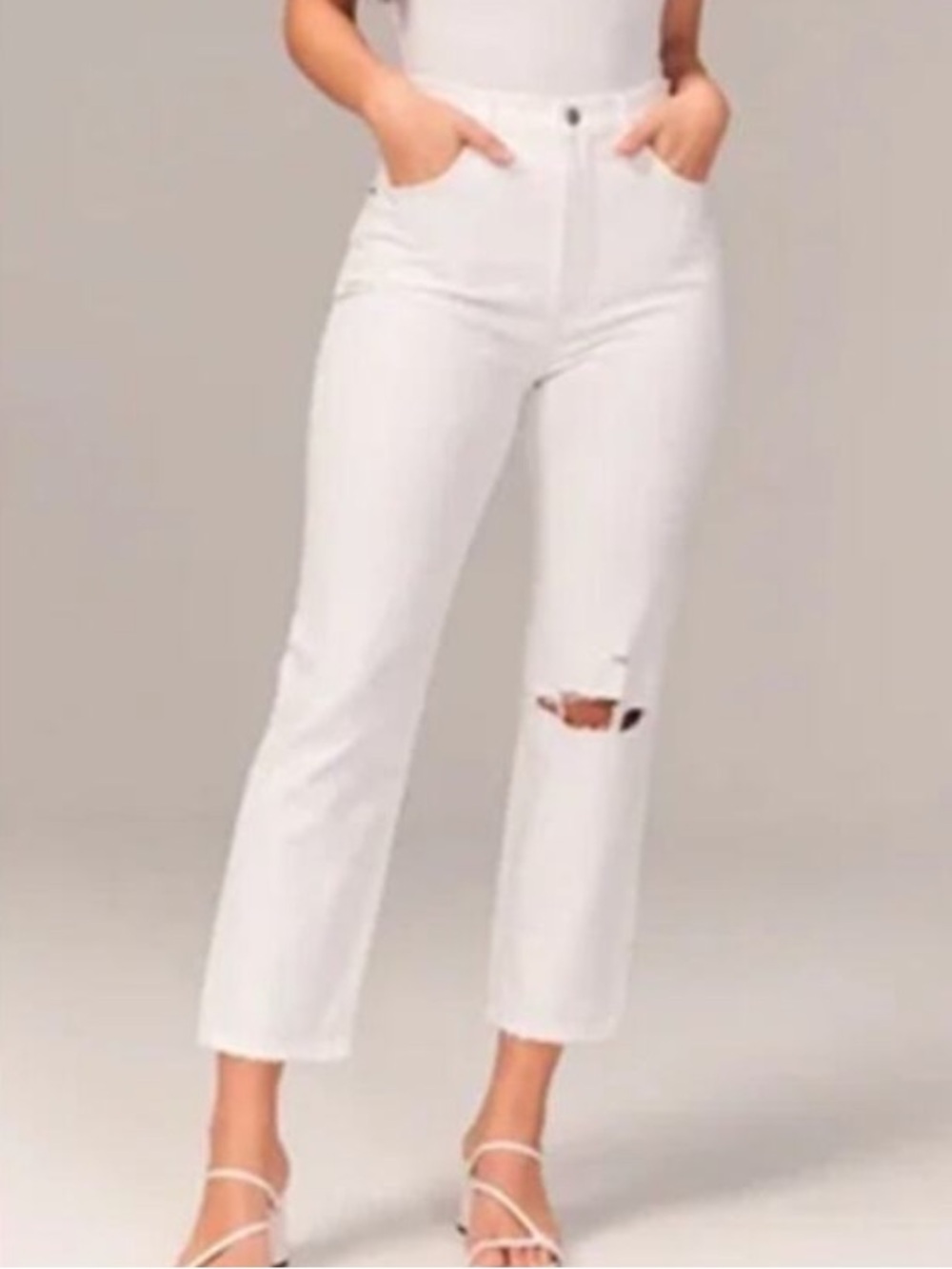 Abercrombie and fitch white ankle straight ultra high rise jeans size 29